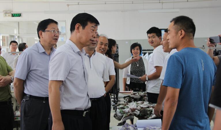 高涛董事长一行看望正在公司接受培训的益秦集团培训班学员